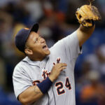 Cabrera_mocks_Rodney