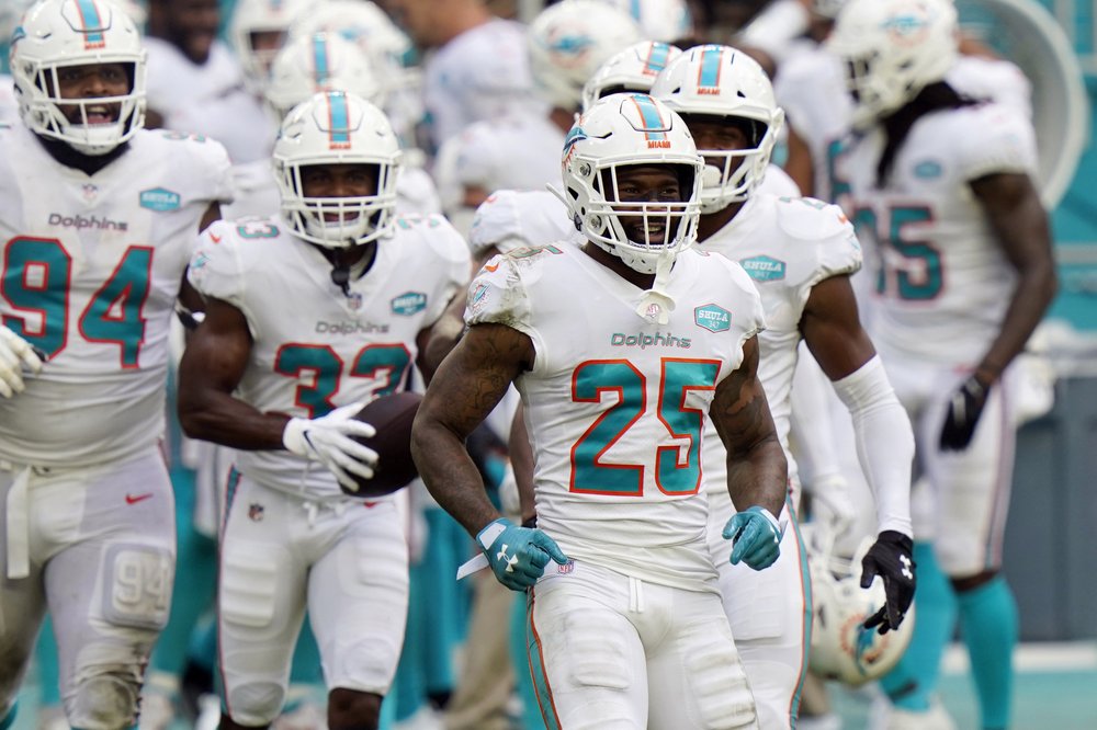 Dolphins CB Trill Williams tears ACL in preseason opener