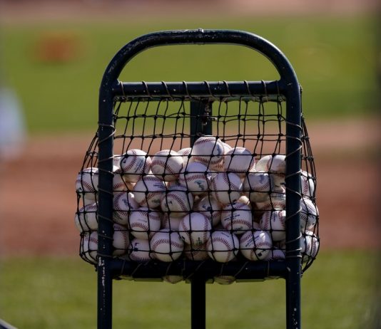 Old but more than old-school, Dusty Baker and Bruce Bochy are shining as  MLB's oldest managers - ABC News