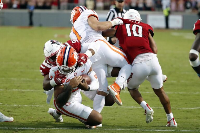 A House Caucus Wants To Save Old College Football Venues