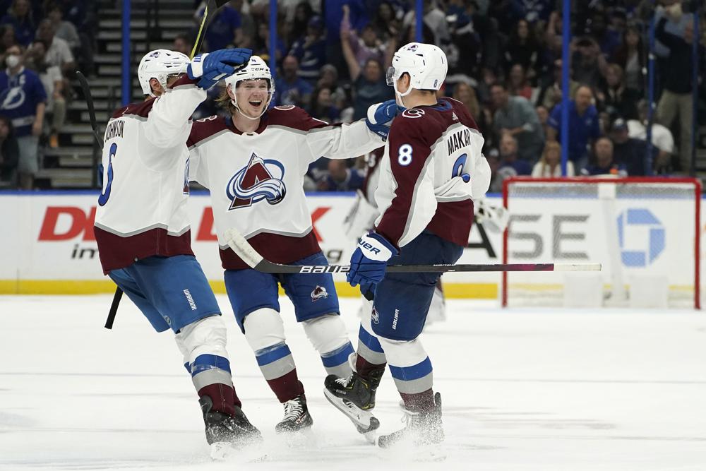 Colorado Avalanche Defeat Tampa Bay Lightning 4-3 in Shootout