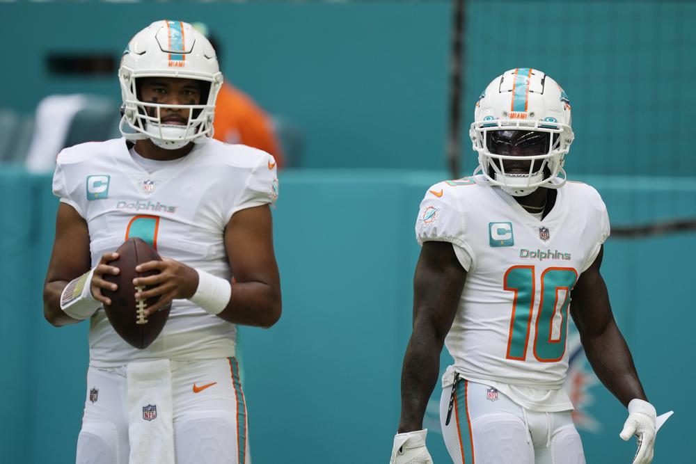 Herbert, Chargers host Tua, Dolphins in Sunday Night Football - CBS Los  Angeles