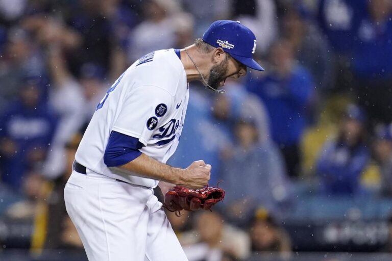 Dodgers beat the Yankees to take a 2-0 leading into game 3 in the Bronx.