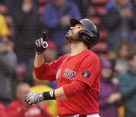 Boston Red Sox Defeat Rays In Season Finale