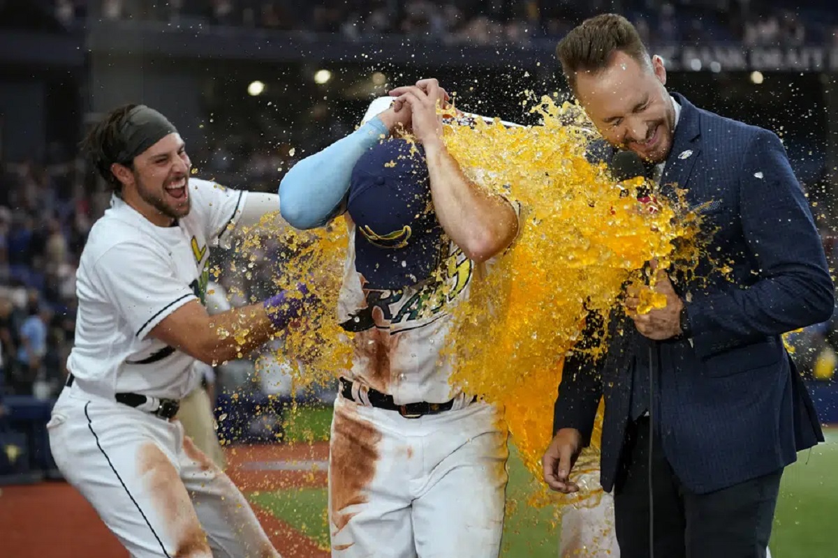 Brandon Lowe's walk-off HR lifts Rays over White Sox