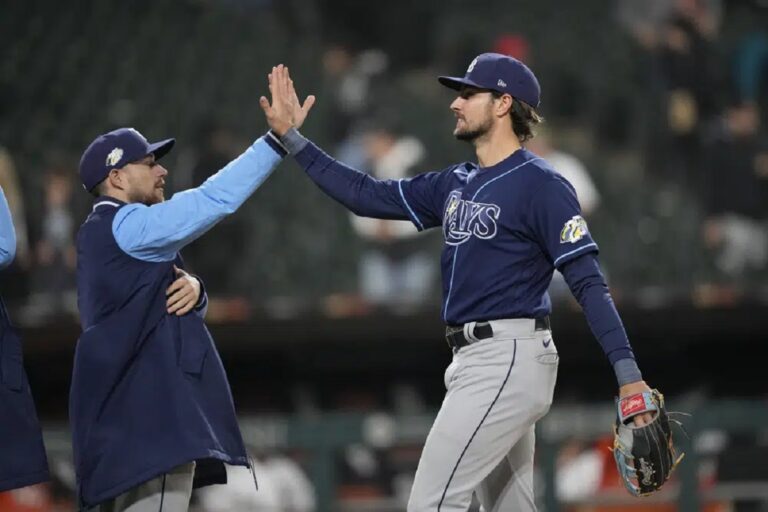 MLB-leading Rays snap A’s 7-game winning streak with 6-3 victory. Look for a series split in Oakland this afternoon.