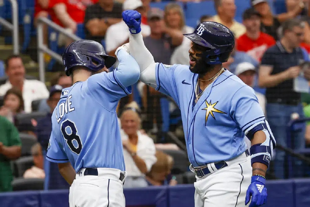 Franco HR, double in debut, but Rays lose to Red Sox in 11th