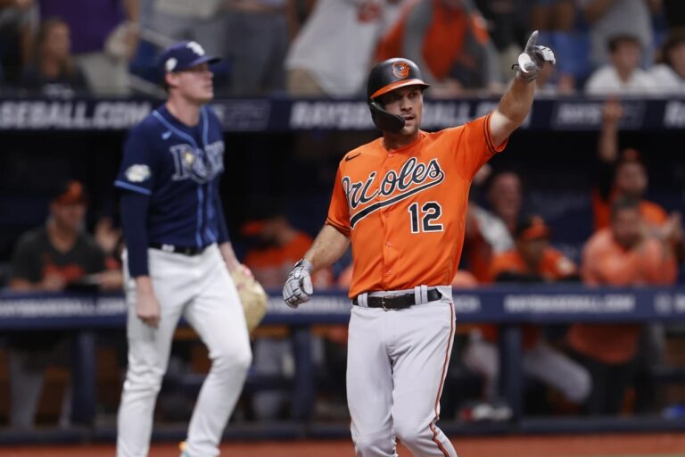 Adam Frazier scores winning run as Orioles defeat Rays 6-5