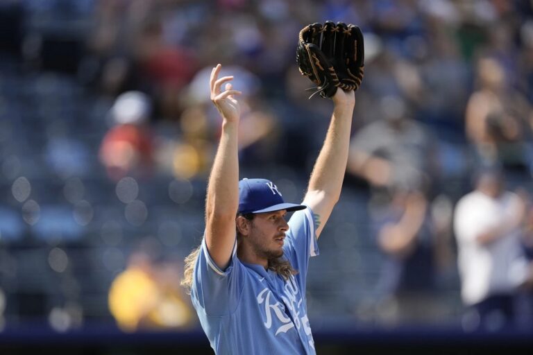 Barlow Celebrates After Royals Defeat Rays 8-4