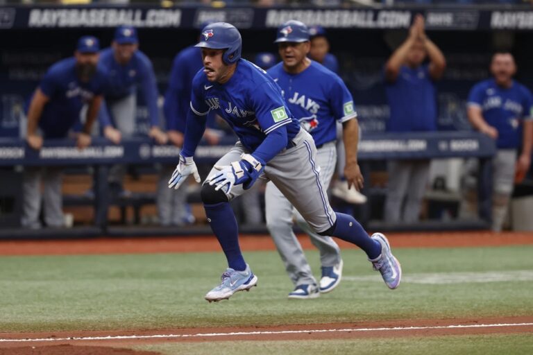 Vladimir Guerrero Homers Twice, Blue Jays Defeat Rays 9-5