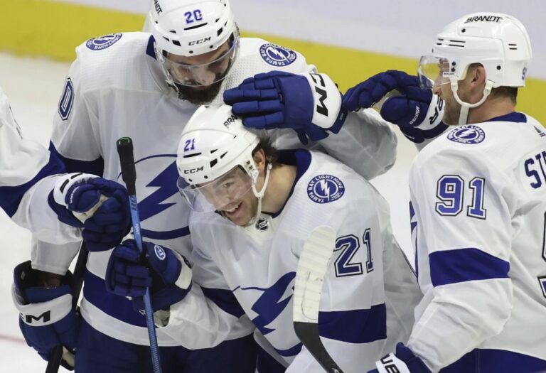 Brayden Point Scores 3 Times In Lightning Win