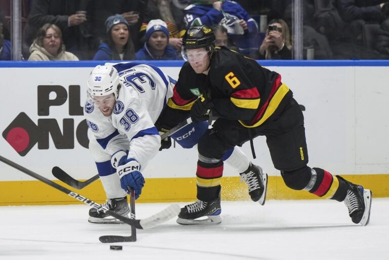 Boeser Hat Trick Leads Vancouver Past Lightning