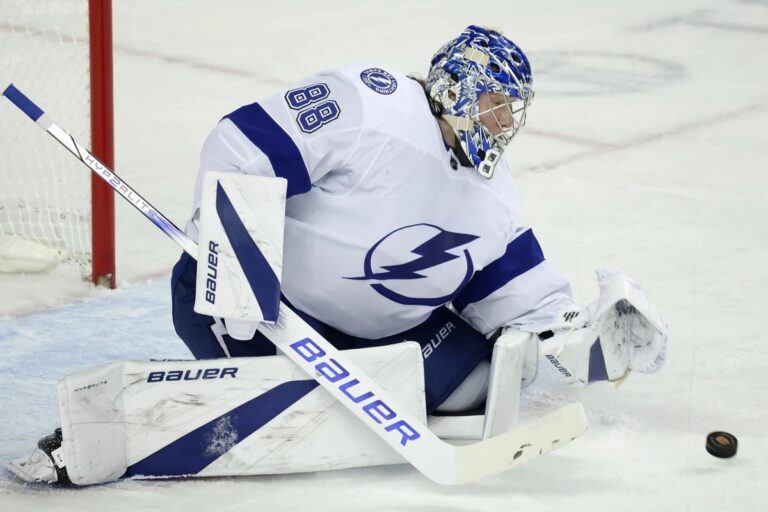 Calgary Defeats Tampa Bay Lightning 4-2