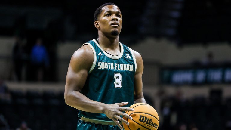 USF GUARD CHRIS YOUNGBLOOD - USF - SPORTS INFORMATION DEPARTMENT