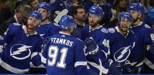 Stamkos And Lightning Defeat Blue Jackets