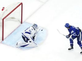 Vasilevskiy Solid As Lightning Defeat Maple Leafs