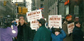 1995 protest of the Cleveland Browns' owner Art Modell's move to Baltimore
