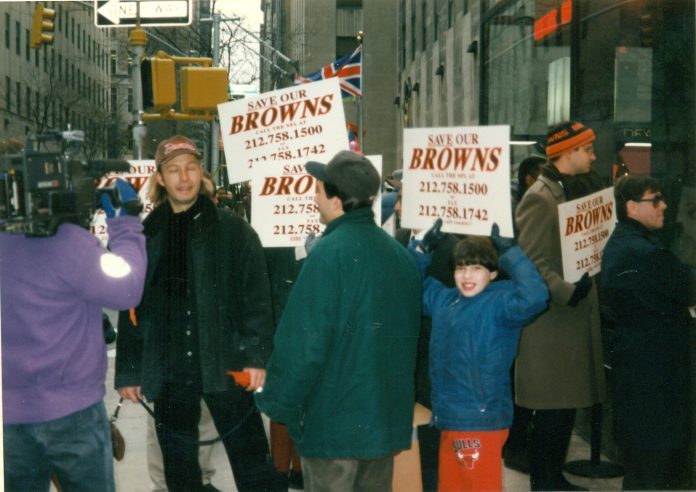 1995 protest of the Cleveland Browns' owner Art Modell's move to Baltimore