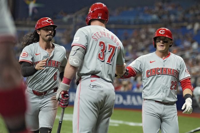 Reds Beat Rays 3-2