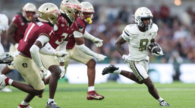 Aidan Birr makes 44-yard field goal as time expires and Georgia Tech stuns No. 10 Florida State