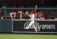 Nootbar Terrific Catch In Cardinals Win Over Rays