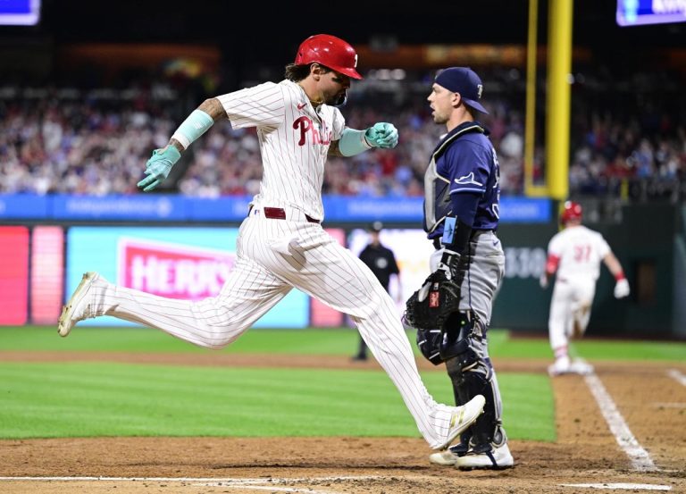 Castellanos Scores As Phillies Sweep Rays