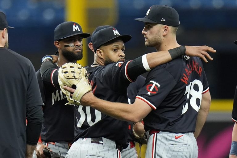 Twins Celebrate Split With Rays