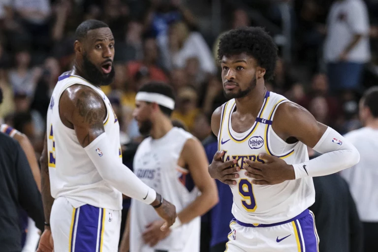 LeBron and son Bronny James play together for the first time in a preseason game for the Lakers