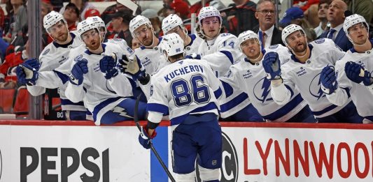 Kucherov hat trick in Bolts win