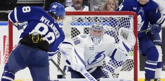 Nylander Leads Maple Leafs Past Lightning