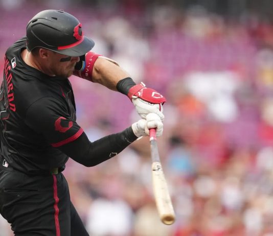 Cincinnati Reds' Tyler Stephenson hits a solo home run during the second inning of a baseball game against the Tampa Bay Rays, Friday, July 25, 2025, in Cincinnati. (AP Photo/Jeff Dean)