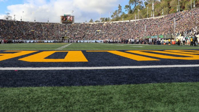 UNIVERSITY OF CALFORNIA GOLDEN BEARS - SPORTS DEPARTMENT PICTURE