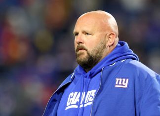 Giants head coach Brian Dabol