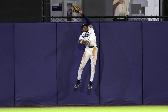 Rays Defeat Jays 2-1 Tampa Bay Rays outfielder Chandler Simpson makes a leaping catch on a fly ball from Toronto Blue Jays' Alejandro Kirk during the fourth inning of a baseball game Wednesday, Sept. 17, 2025, in Tampa, Fla. (AP Photo/Mike Carlson)