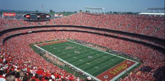 Chiefs Owner: No Decision On Stadium Proposals