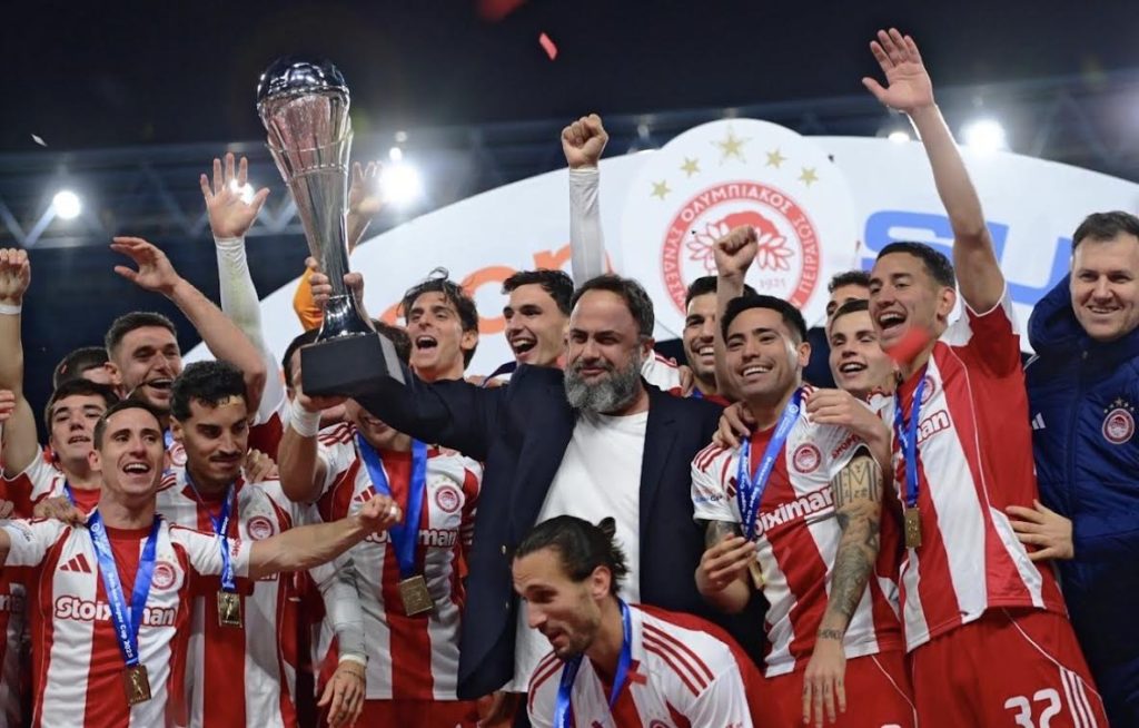 Evangelos Marinakis tonight became the most successful club president in the history of Greek football with 19 titles: